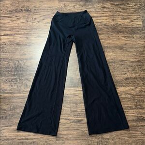 Gymshark cross waist flare leggings